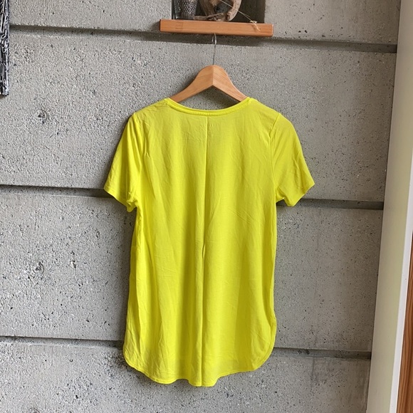 Boyfriend T by Joe Fresh in high Vis yellow - Picture 8 of 9